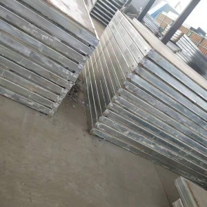 滑翔傘與建筑材料銷售價格的市場分析
